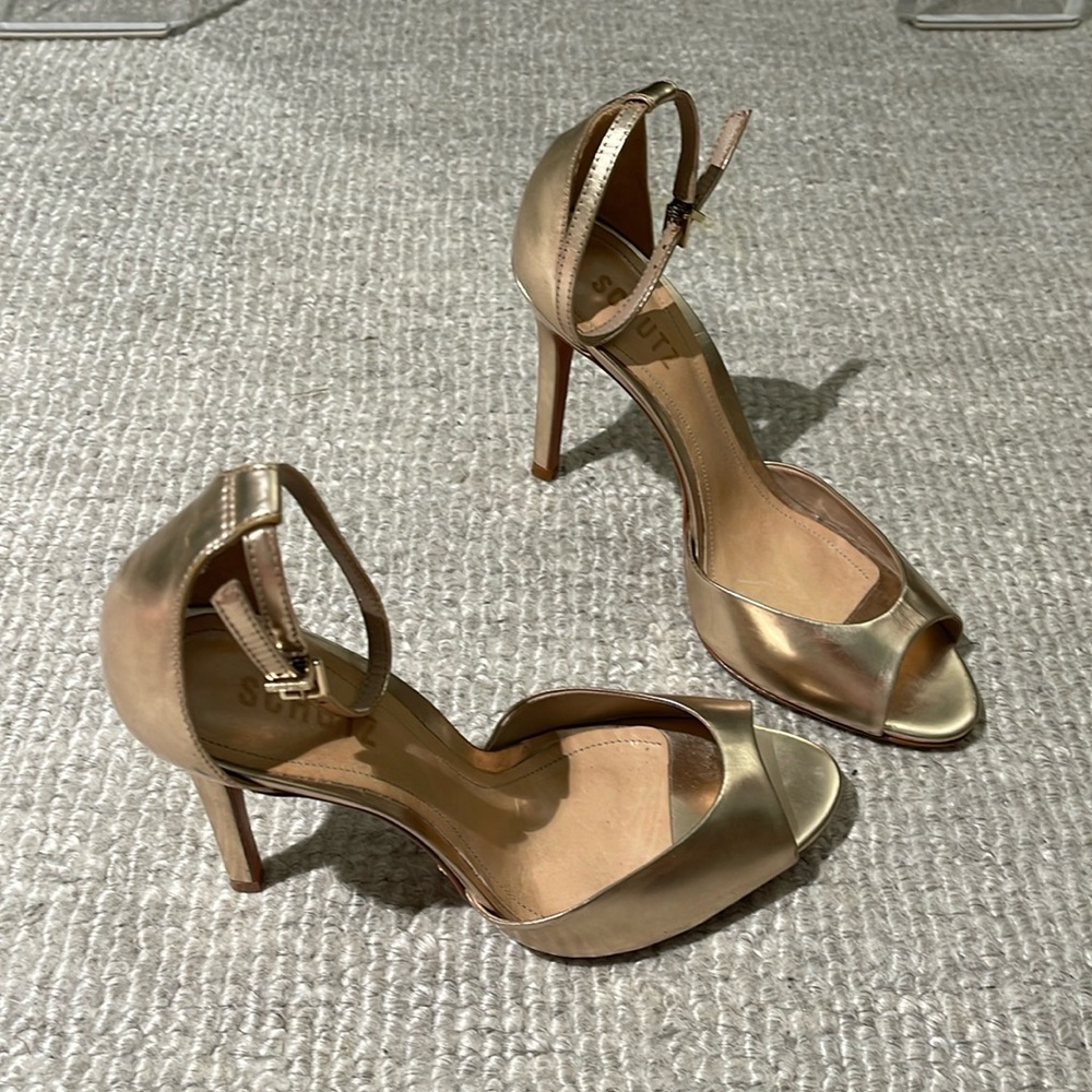 Schutz Saasha Lee Metallic Heel - Picture 3 of 9